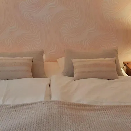 Stunning In Heart Of La 아파트 *